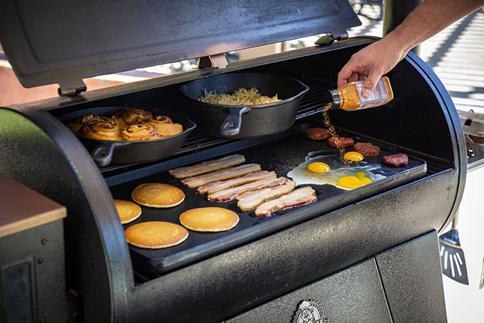 Pit Boss - PLANCHA EN FONTE - 25.4 x 50.8 cm